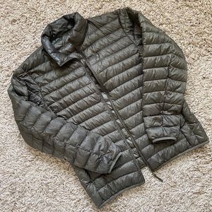 Uniqlo Men’s Ultra Light Down Puffer Coat in Olive